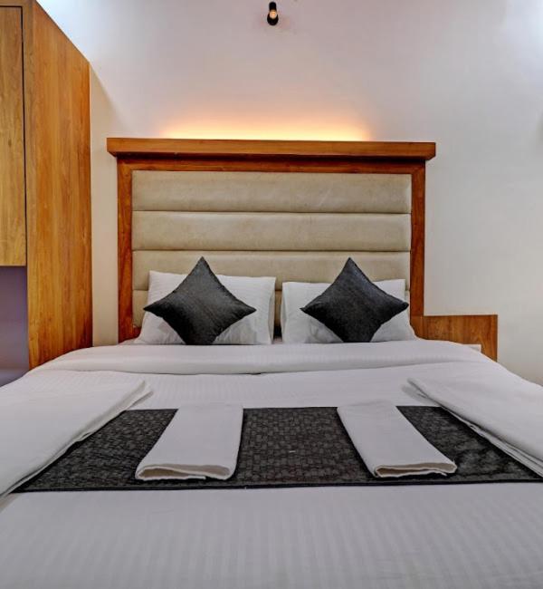 Sun Inn Residency , Navi Mumbai Buitenkant foto